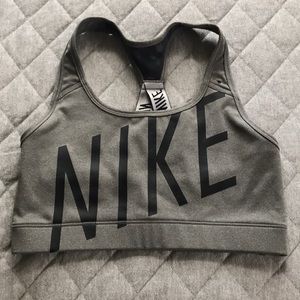 ⭐️ MOVING SALE ⭐️  NIKE Sports Bra